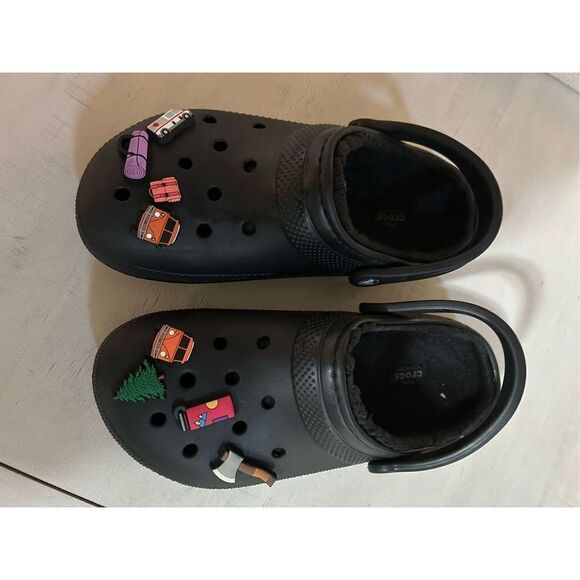 CROCS Fleece Lined  Black Clogs - Picture 3 of 8